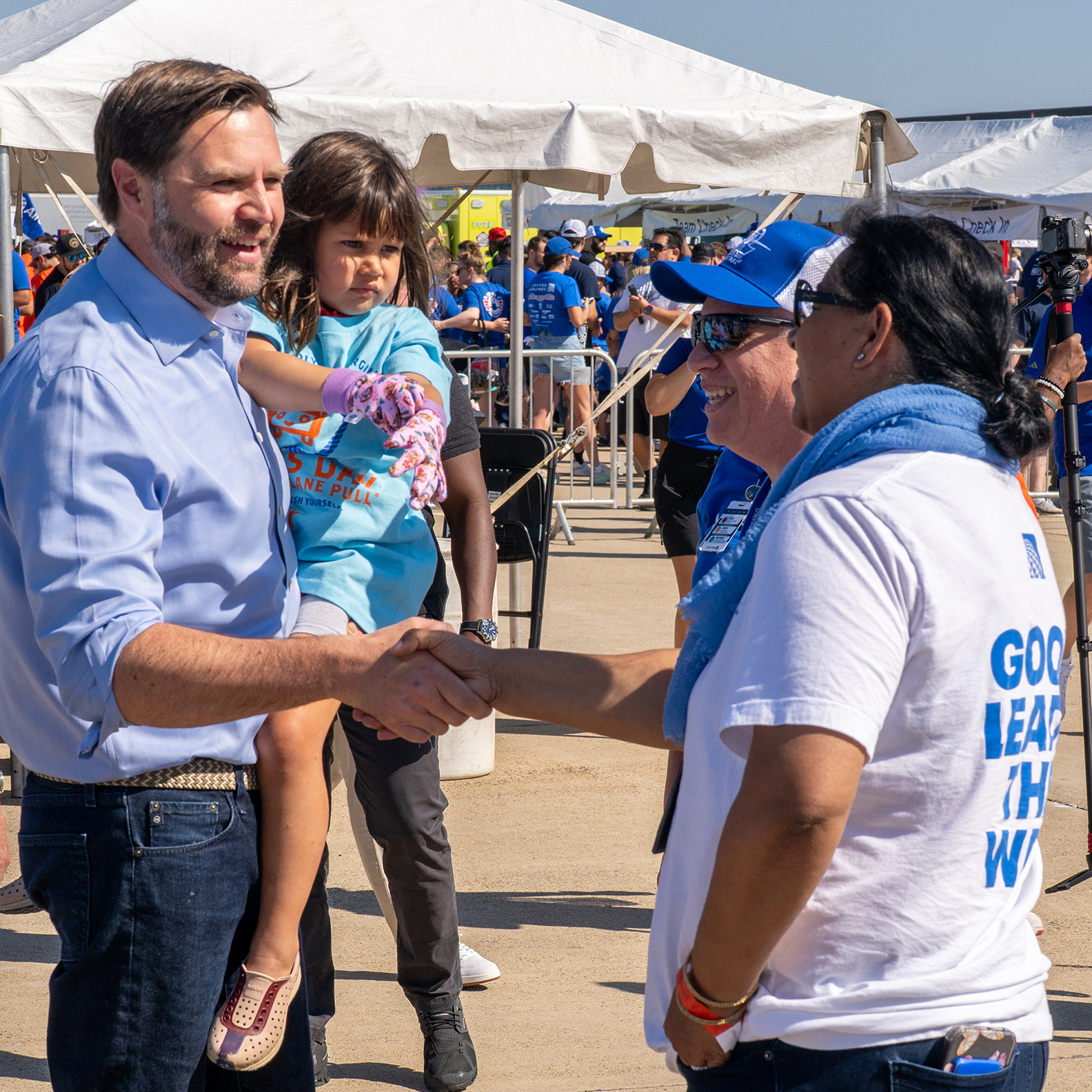 Dulles Plane Pull 2025