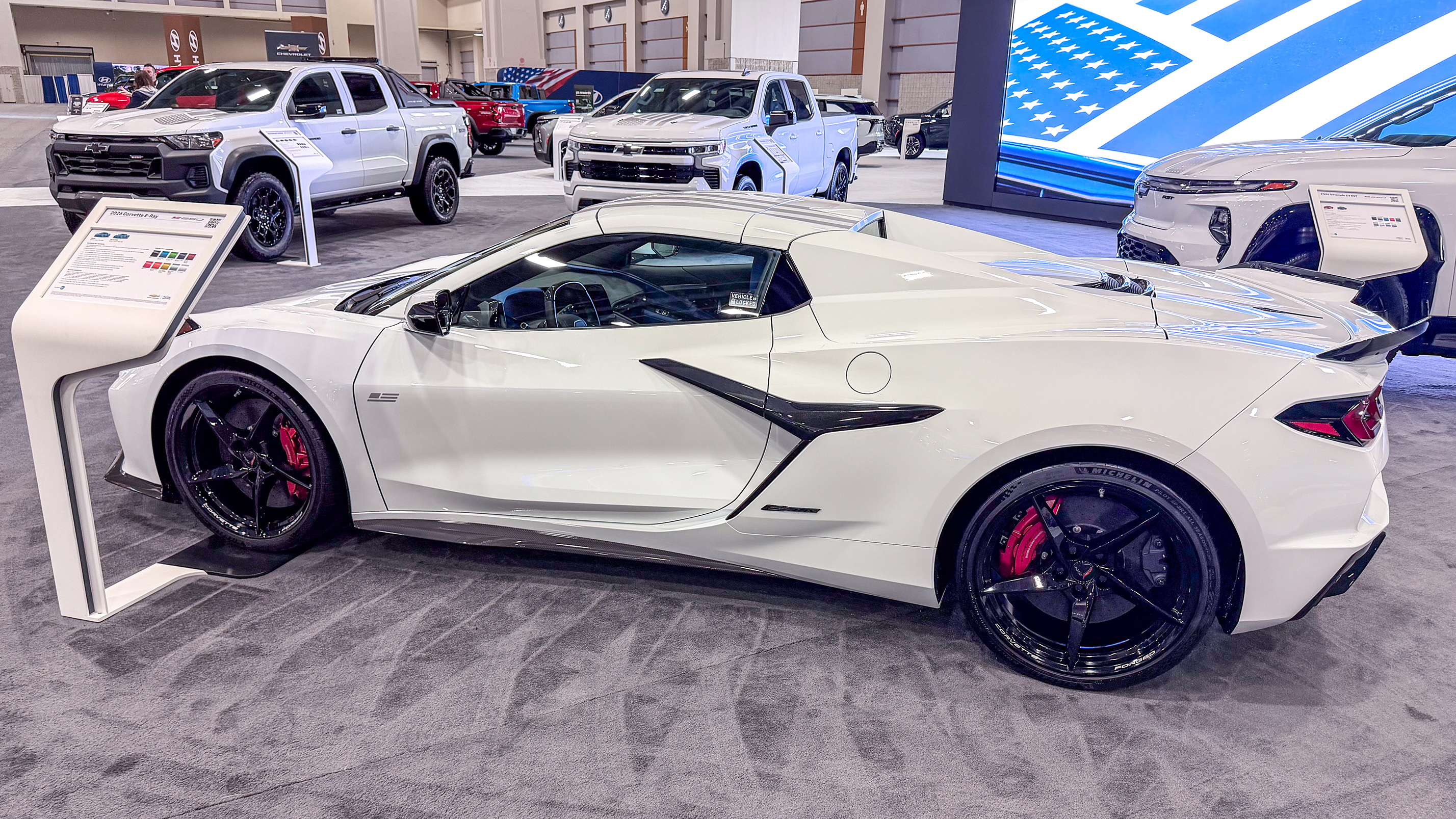 Corvette />
		 <p class=